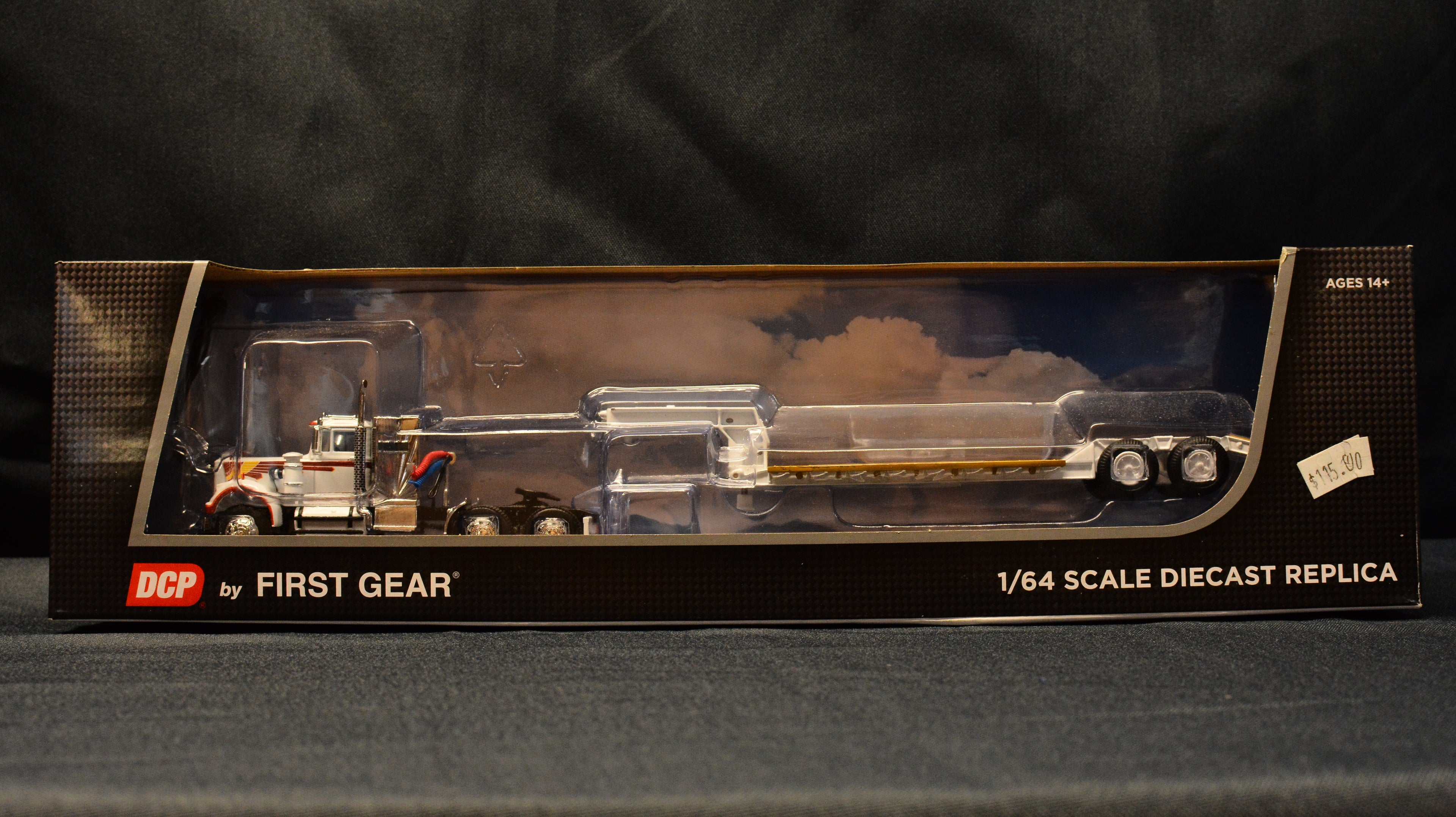 60-1639 White Western Star 1900 w/ Lowboy