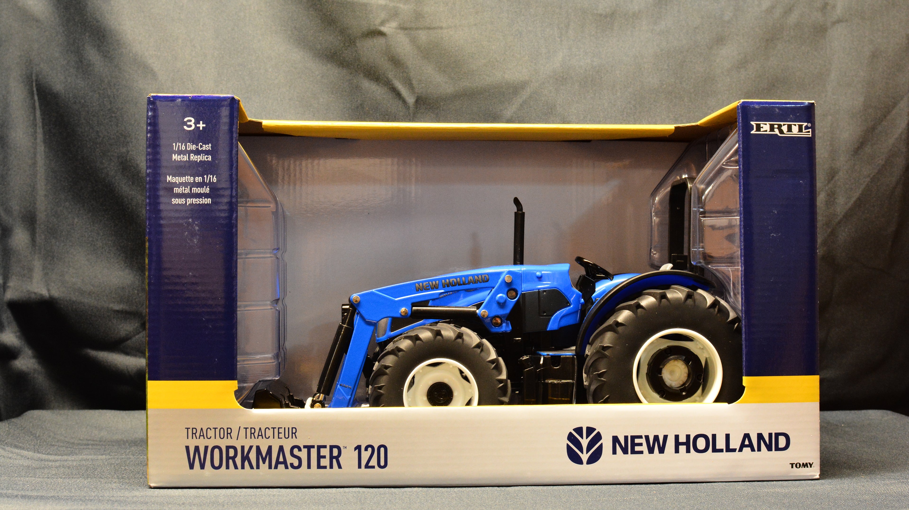 61013 New Holland 1/16 120 Workmaster w/Loader
