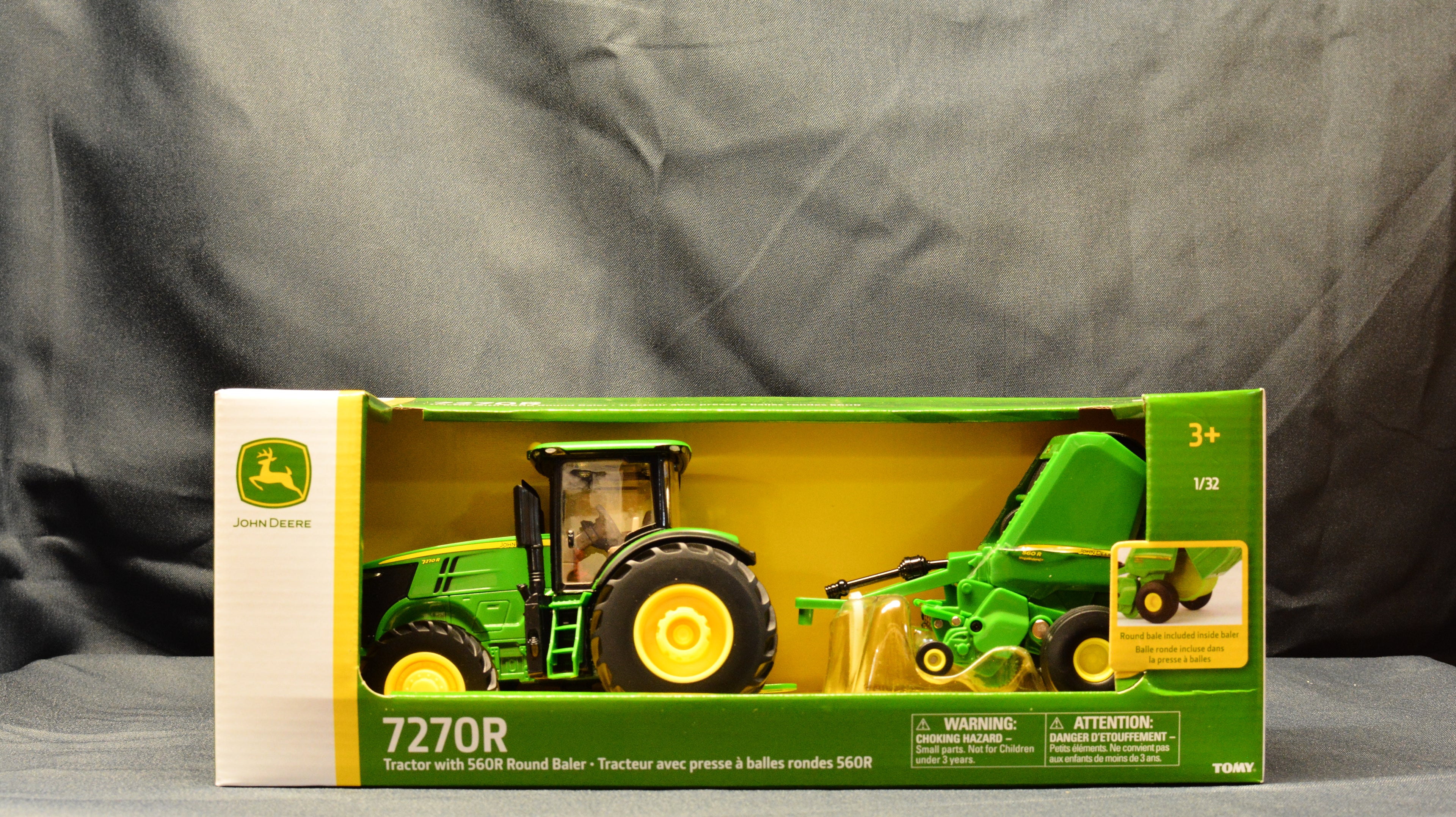 47355 1/32 John Deere 7270R w/ 560R Baler