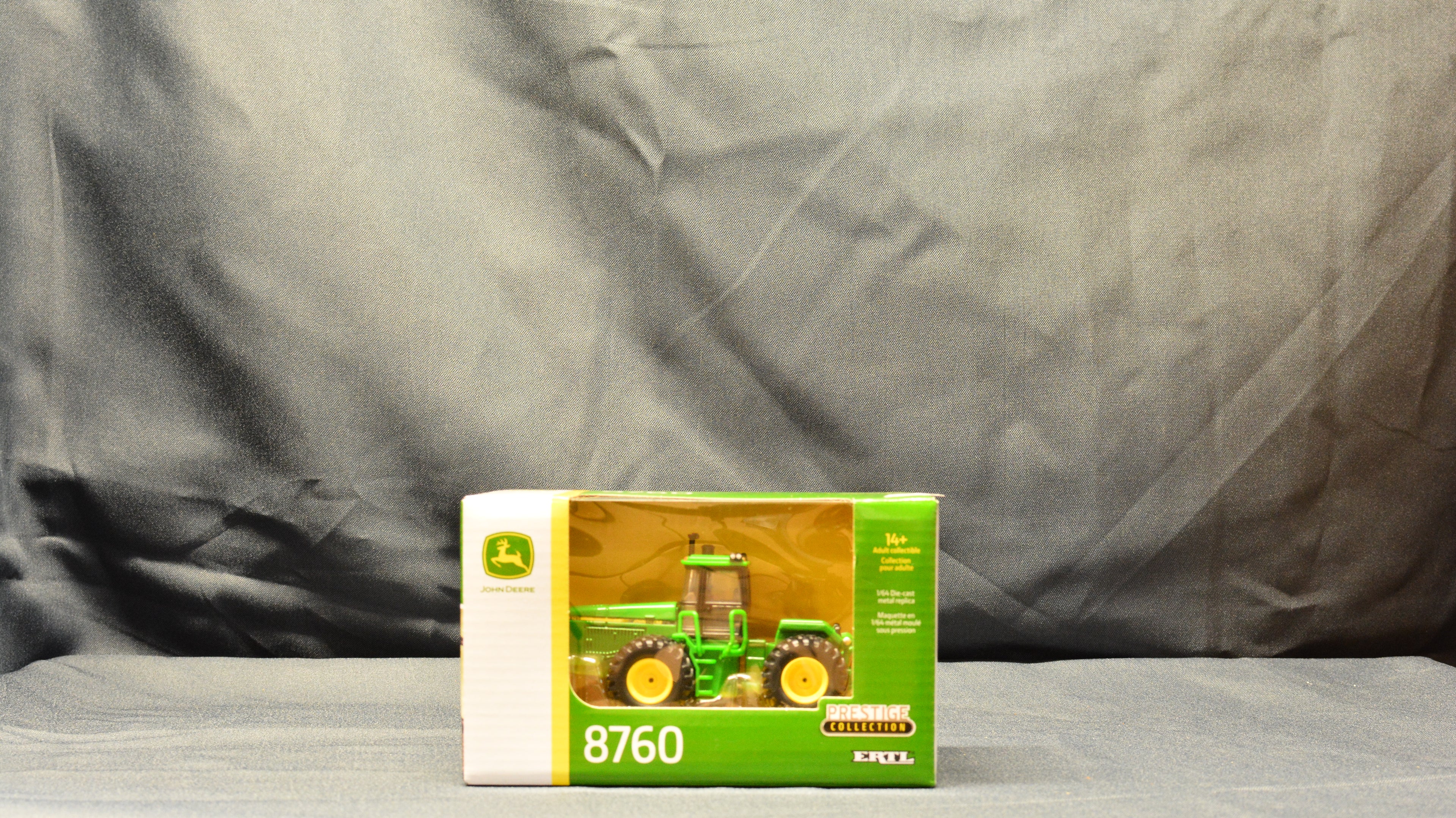 45869 1/64 John Deere 9760 4WD Presitge